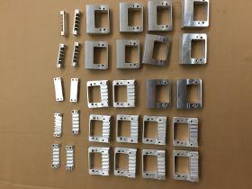 CNC-Frästeile in allen Aluminium Sorten mit Zusatzarbeiten wie Beschichten und Gravieren