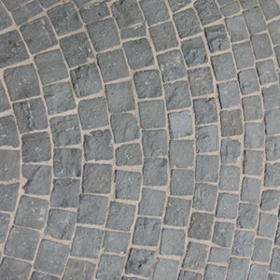 Pflasterwürfel aus Veroneser Sandstein