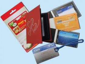 Träger, Verpackungen und Kartenzubehör