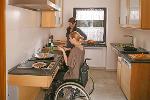  Massivholzküche für Rollstuhlfahrer