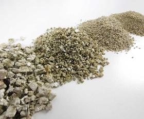 Exfoliertes Vermiculite als Dämmstoffgranulat und...